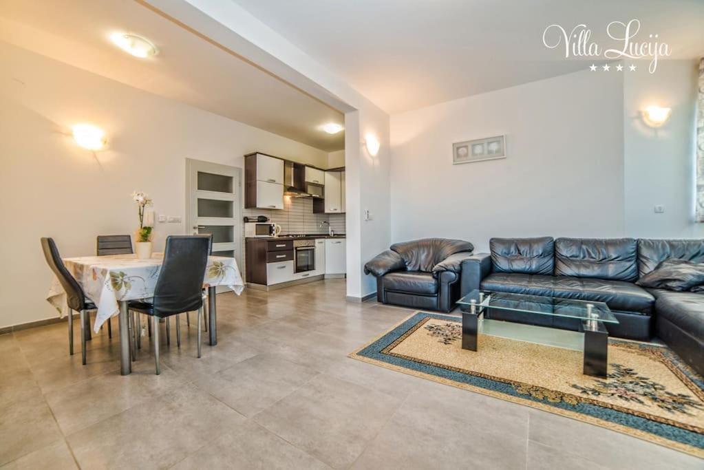 Villa Lucija Pola Esterno foto
