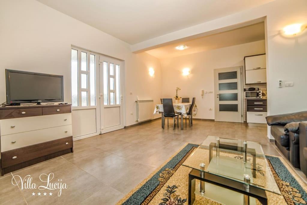 Villa Lucija Pola Esterno foto